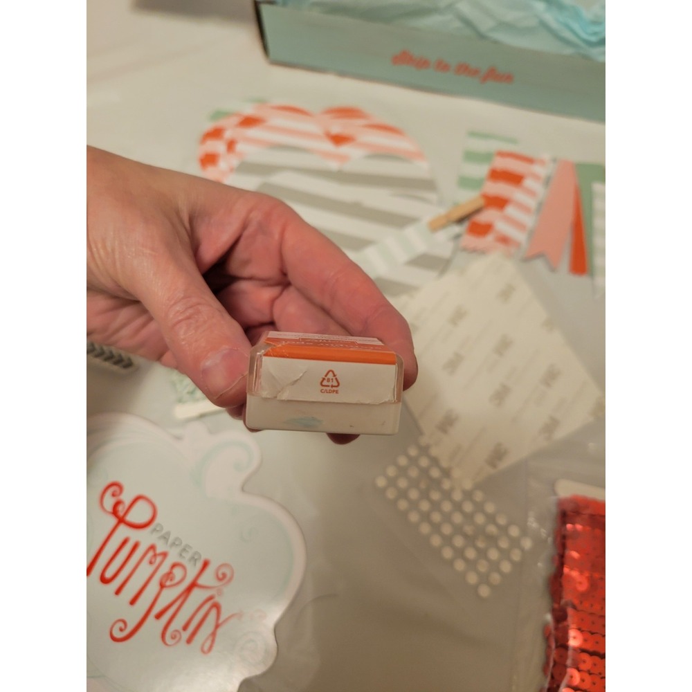 Stampin' Up! PAPER PUMPKIN CUTE CONVERSATIONS Full Kit Valentine's Day - Picture 5 of 6